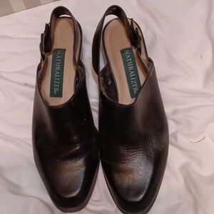 Naturalizer black shoes
